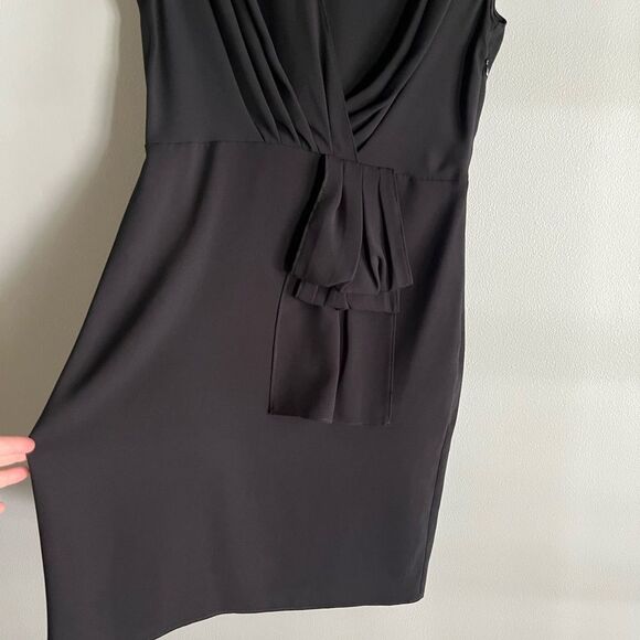 Trina Turk Black Draped Tie Waist Sheath Dress Size 10 NWT Cocktail Work Party - Picture 4 of 9